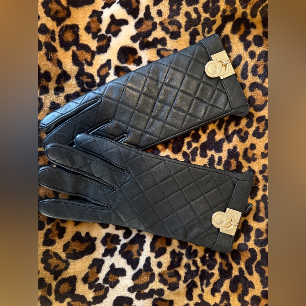 Michael Kors Black Quilted Gloves